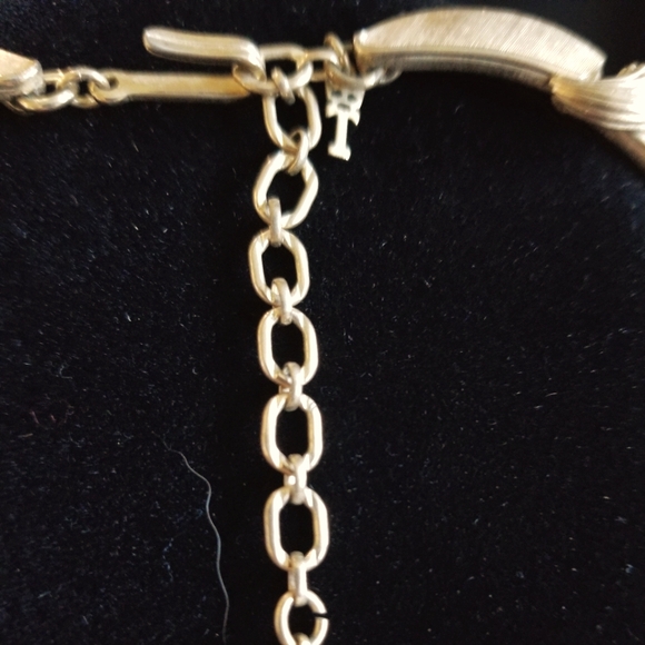 Crown Trifari Scalloped Gold and pearl necklace - Picture 2 of 4